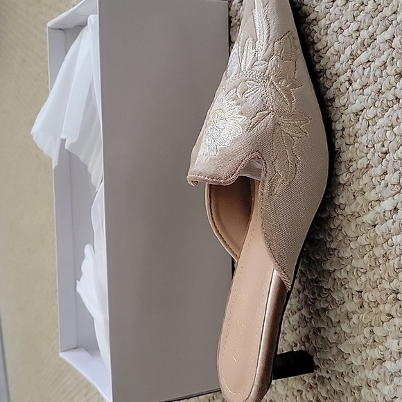 Shoes, Carolina Embroidered Mule - Picture 3 of 3